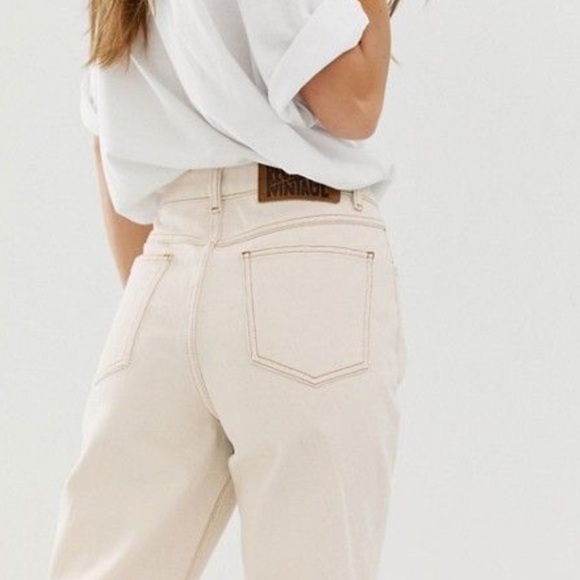 Reclaimed Vintage Denim - Reclaimed Vintage Ecru Cream Brown Stitching 90s Tapered Mom Fit Jeans 4